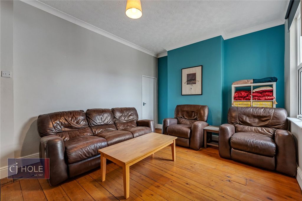 Property photo 2 of 16 Picture No. 52