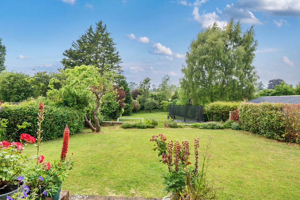 Property photo 2 of 25 1301872-17-684729...