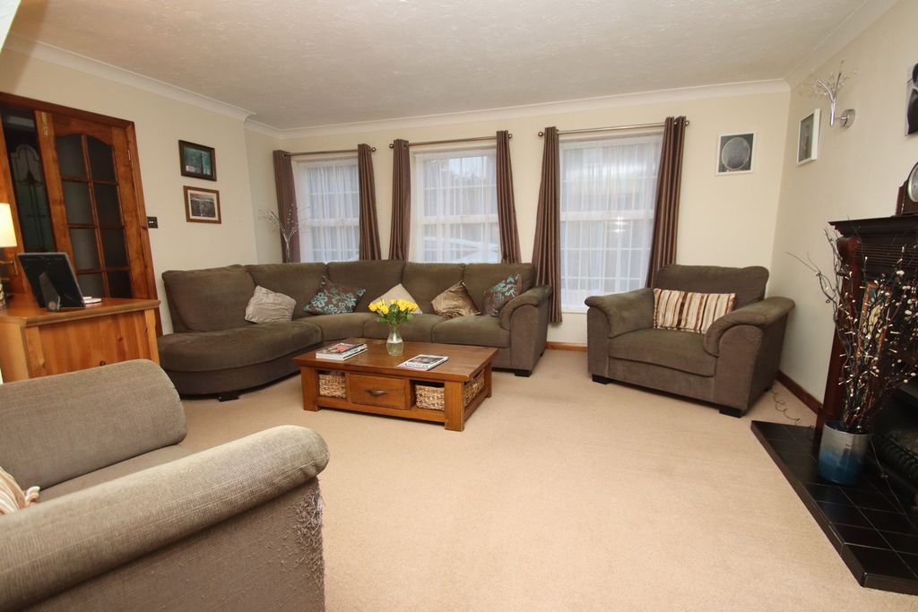 Property photo 2 of 23 Photo 27