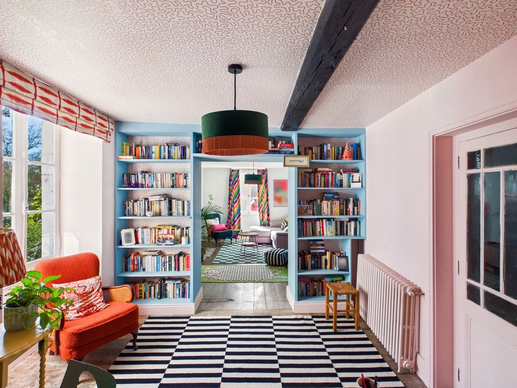 Property photo 3 of 15 Bd51684d81126Afa172935886Ef5652F_Fb5Fc364c7_2000-Original