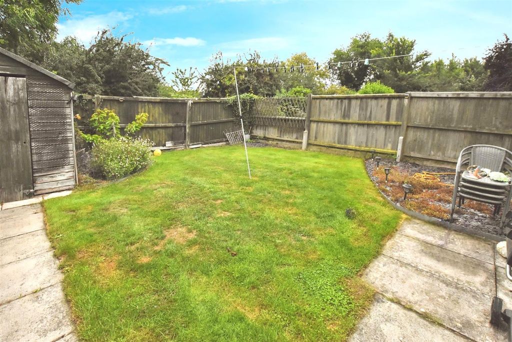 Property photo 2 of 15 Outside