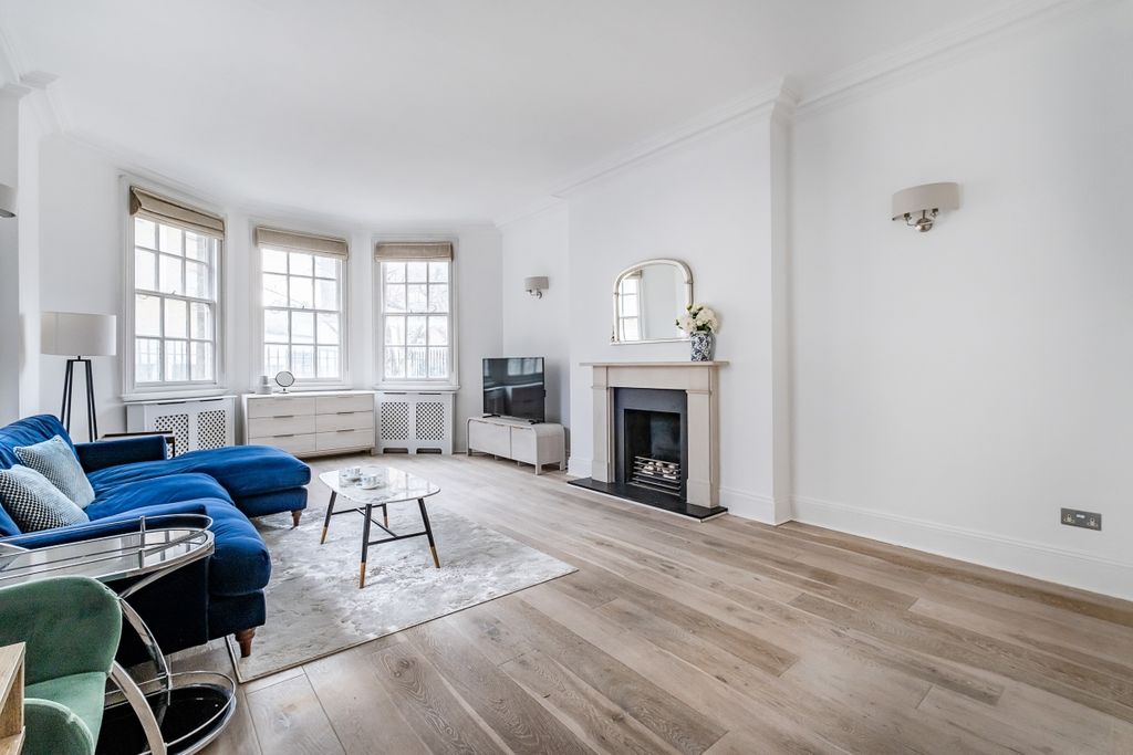 Property photo 1 of 11 Sloane-Avenue-01