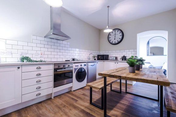 Property photo 2 of 13 8825903.Jpg