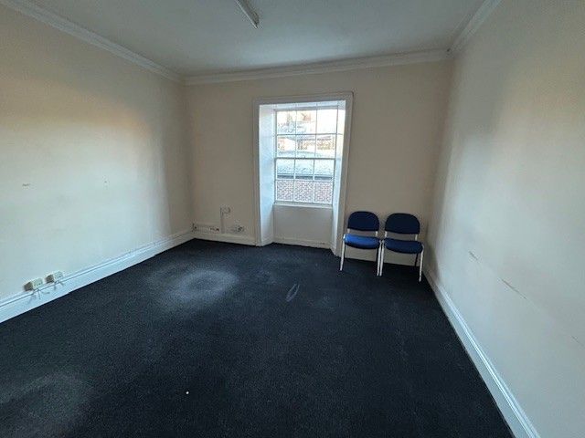 Property photo 3 of 4