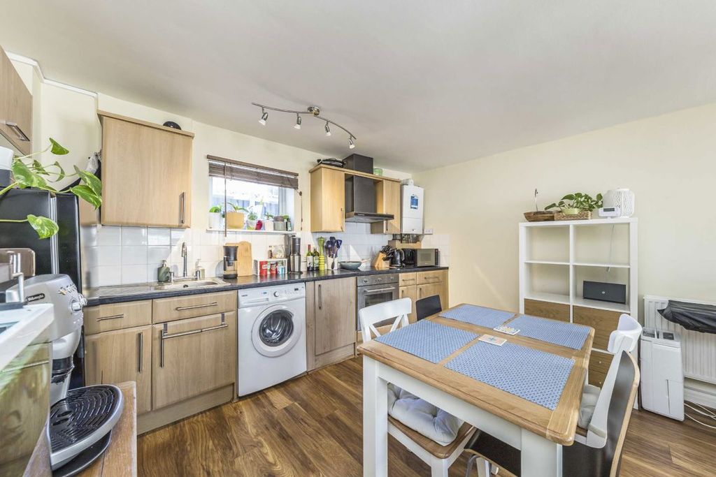 Property photo 2 of 4