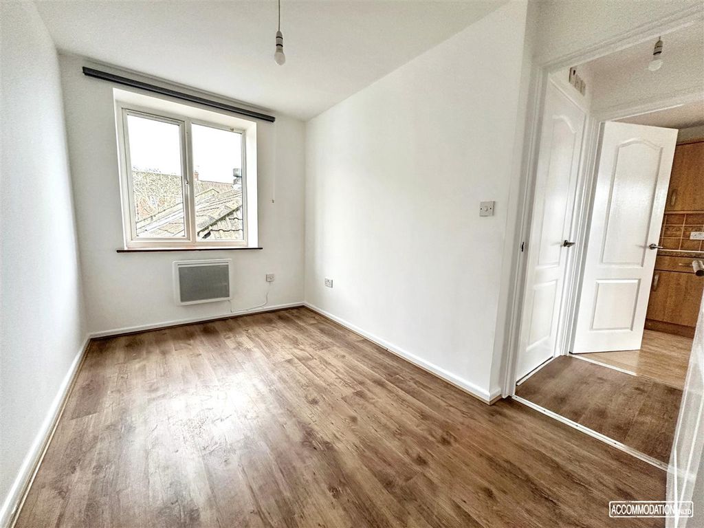 Property photo 2 of 8 Img_1810.Jpg