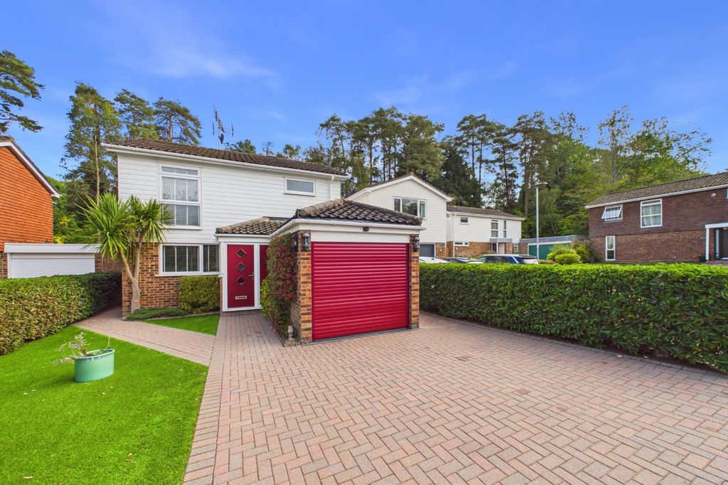 Property photo 1 of 16 Picture No. 32