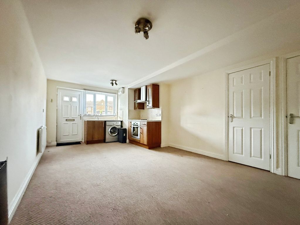 Property photo 3 of 6