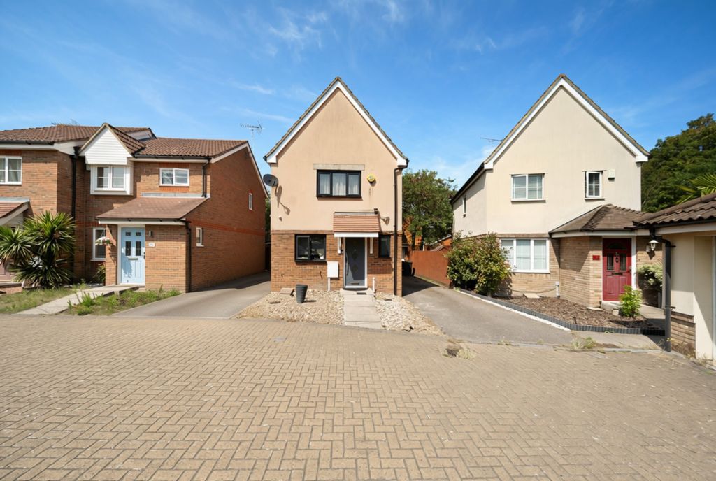 Property photo 1 of 15 5260980
