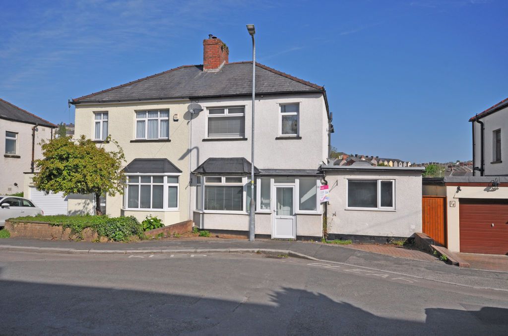Property photo 1 of 31 Photo 33