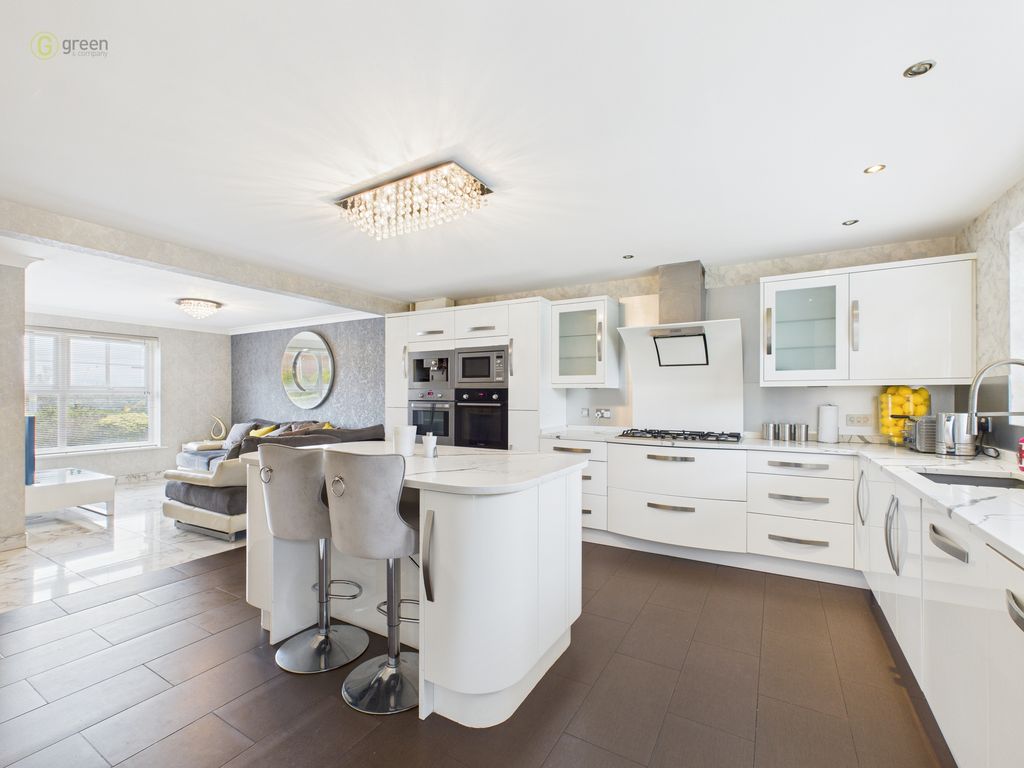 Property photo 2 of 49 Cam03830G0-Pr0225-Still014