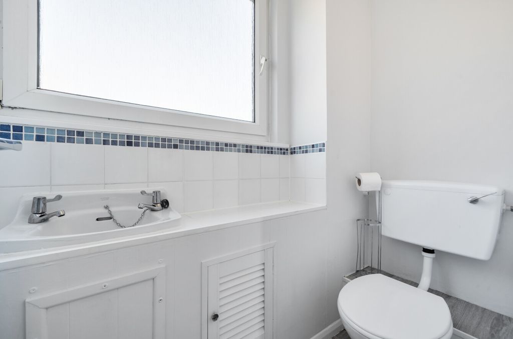 Property photo 3 of 12 148704486A589891Baa91