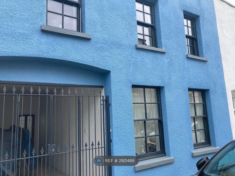 Property photo 3 of 4