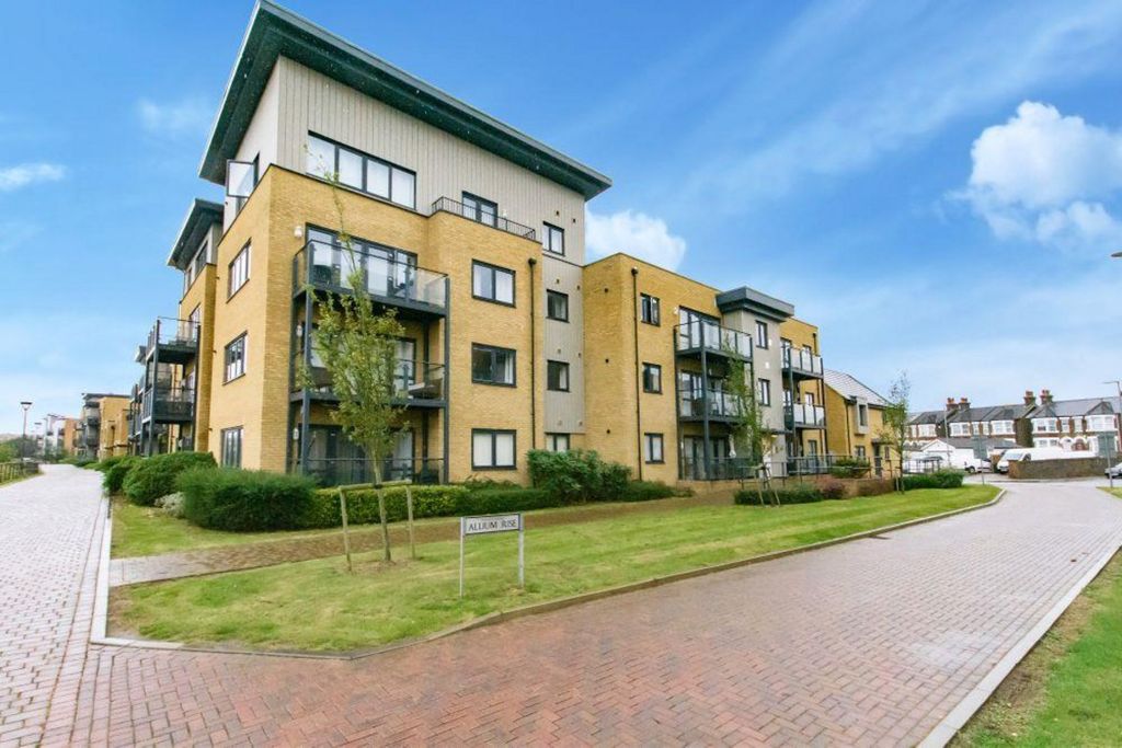 Property photo 1 of 7