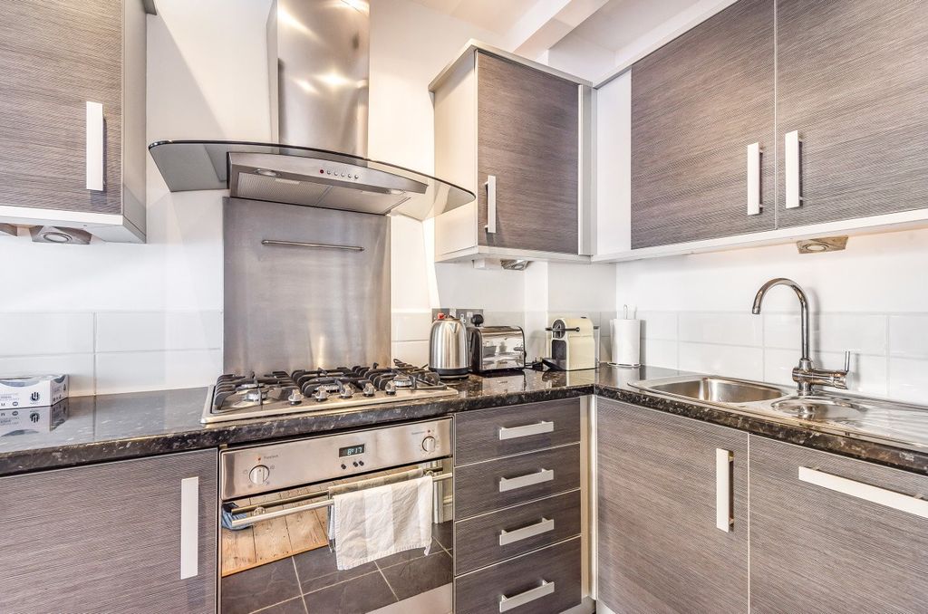 Property photo 3 of 16 Picture No. 06