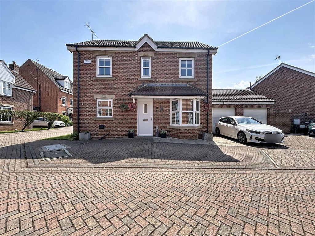 Property photo 1 of 33