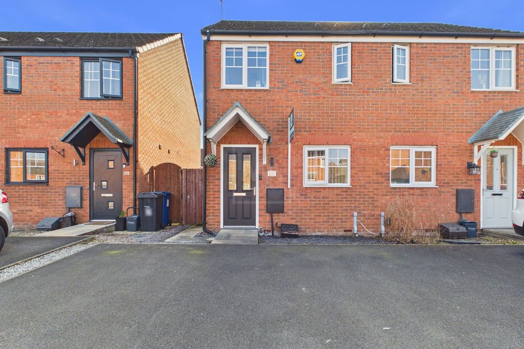 Property photo 1 of 13 Front External