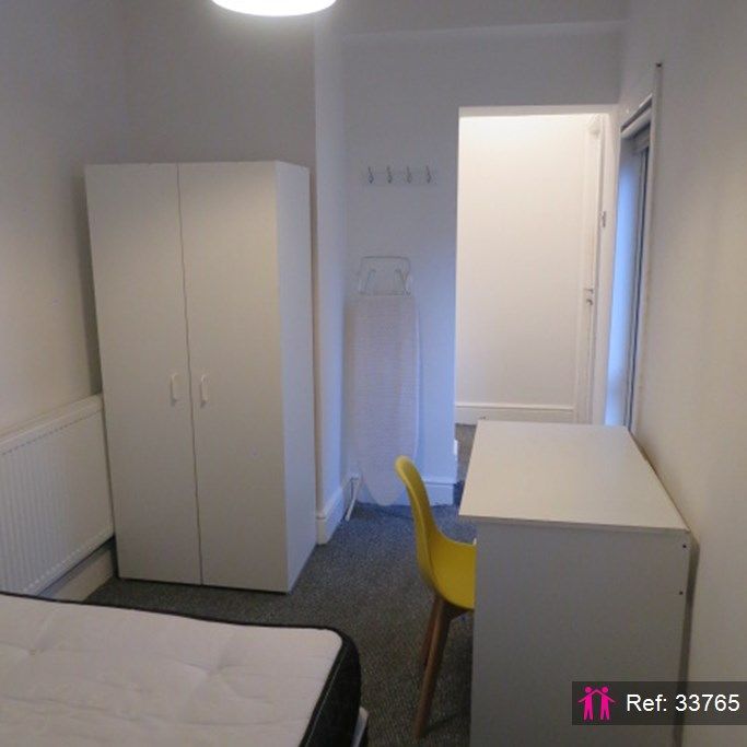Property photo 2 of 11