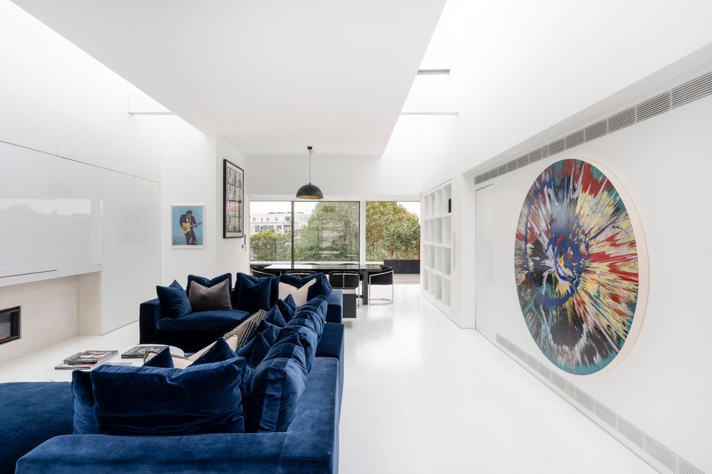 Property photo 1 of 15 Reception/ Dining/ Terrace