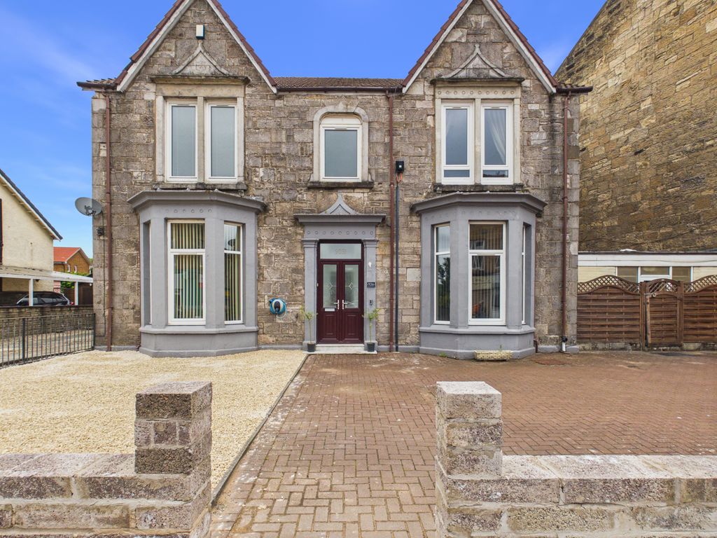 Property photo 1 of 51 Cam05526G0-Pr0149-Still047