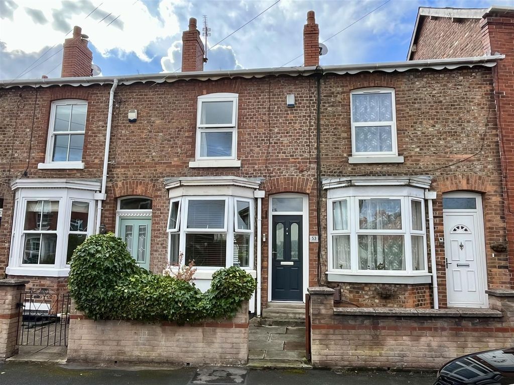 Property photo 1 of 12