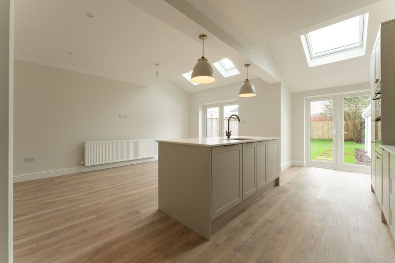 Property photo 2 of 13 Photo 11