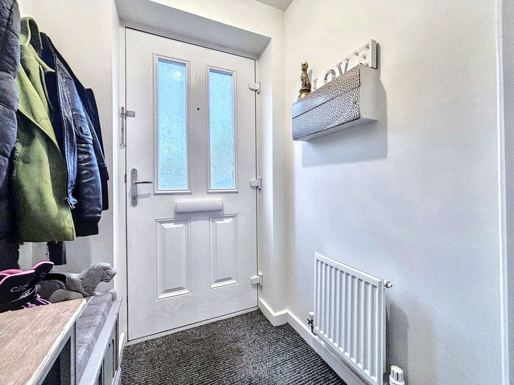 Property photo 3 of 23