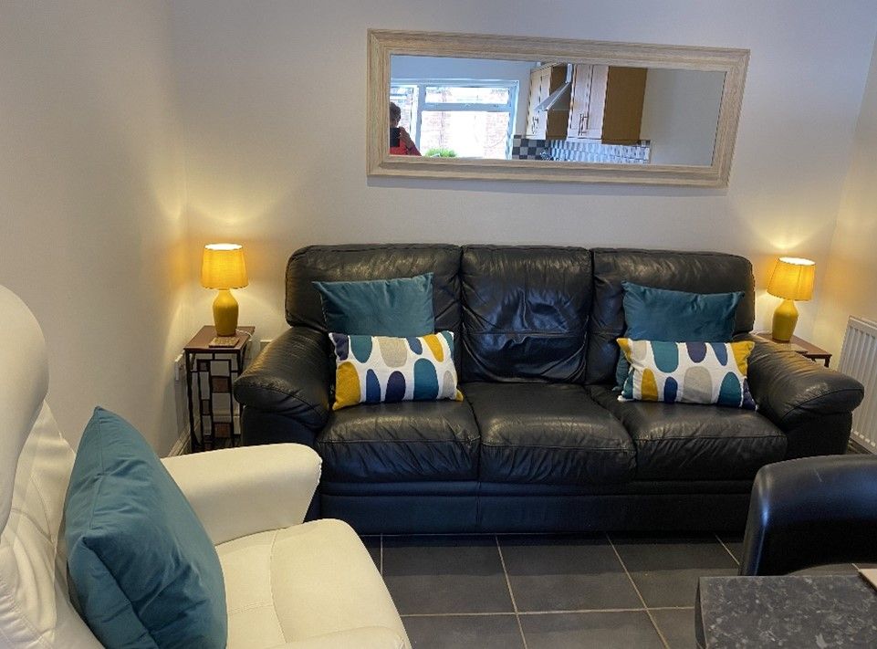 Property photo 2 of 10 Lounge