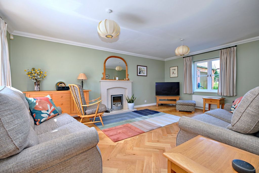 Property photo 2 of 26
