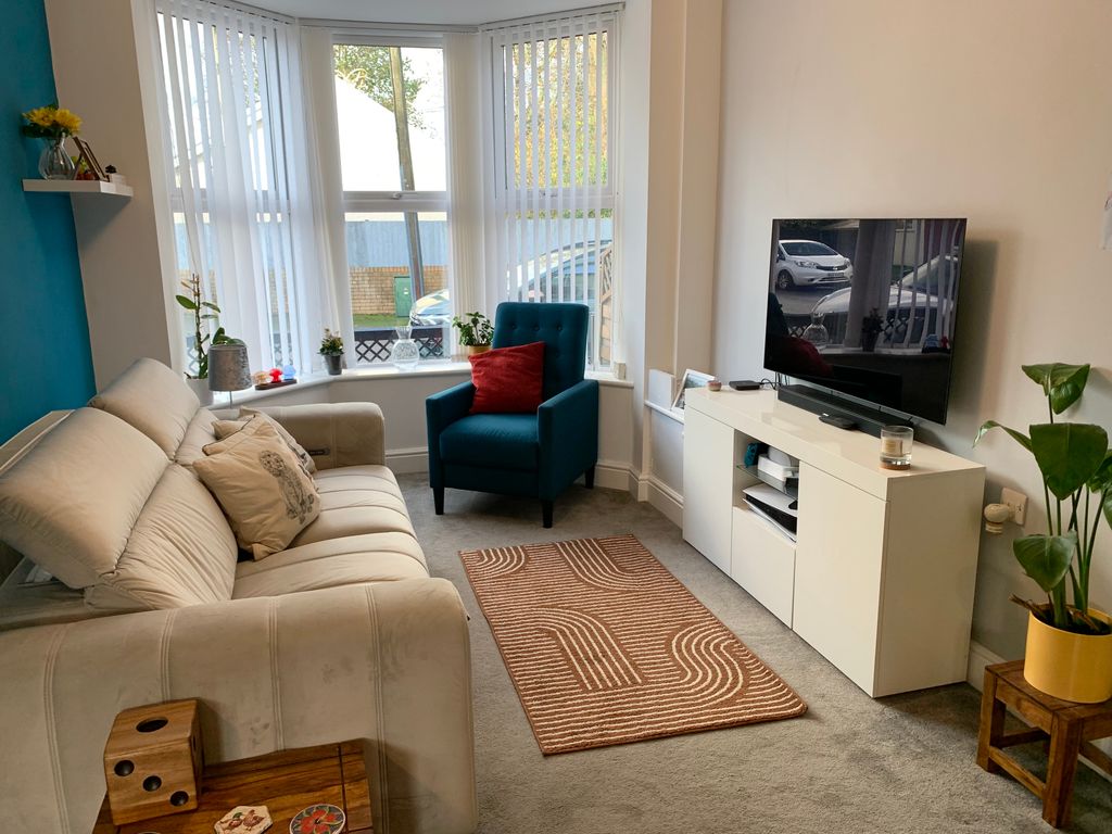 Property photo 2 of 12