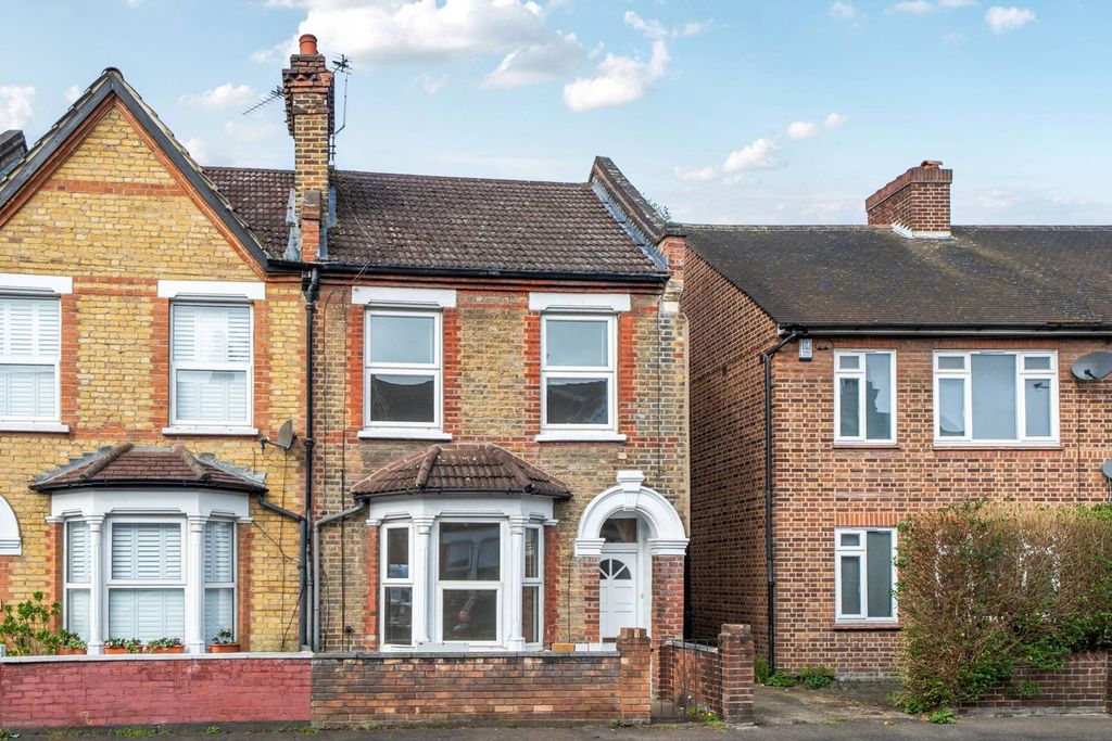 Property photo 2 of 17