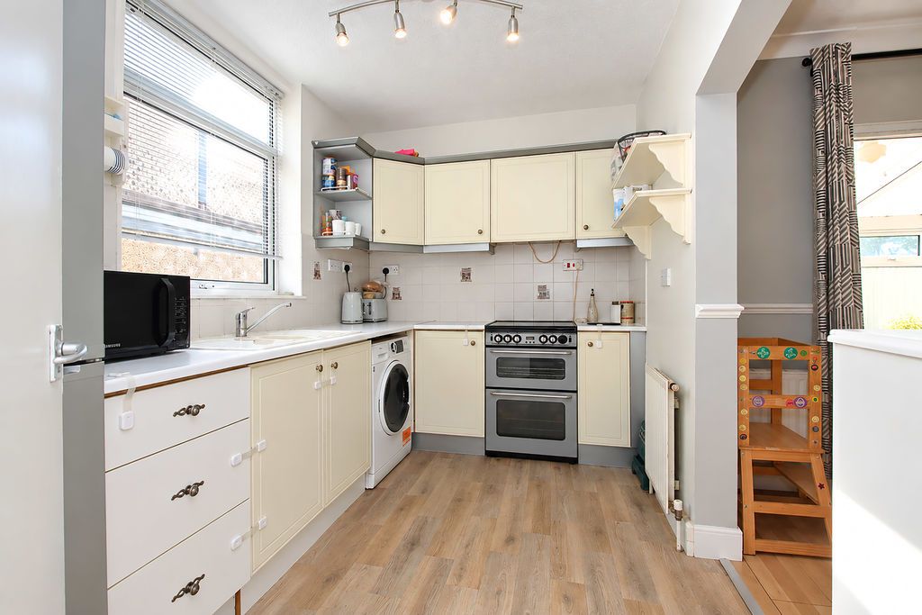 Property photo 3 of 14 Photo 11