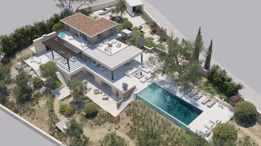 Property photo 2 of 28