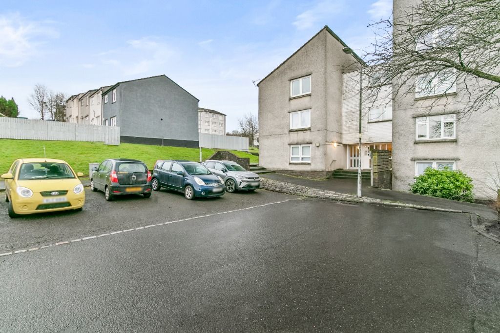 Property photo 1 of 12