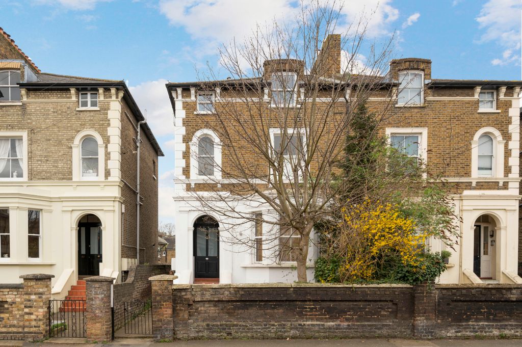 Property photo 1 of 10 Picture No. 23