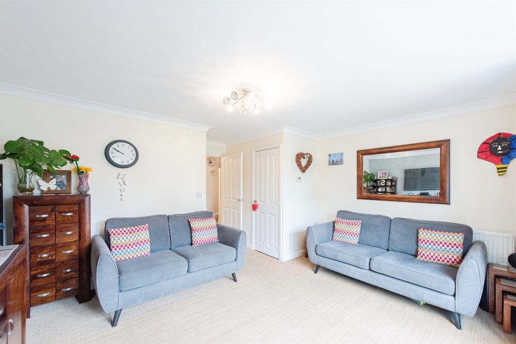 Property photo 3 of 14