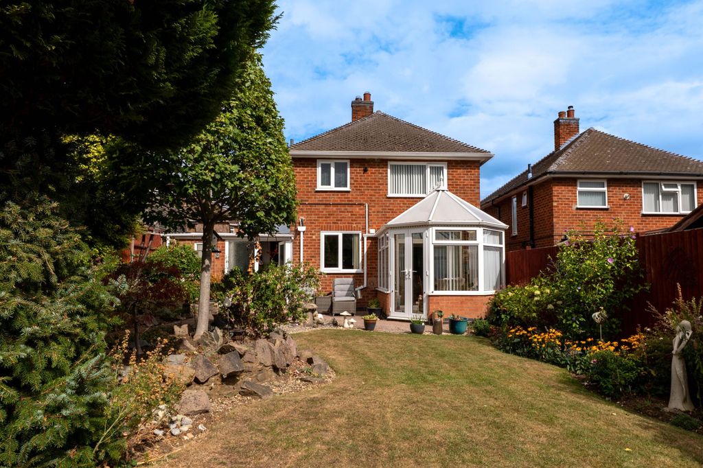 Property photo 3 of 31
