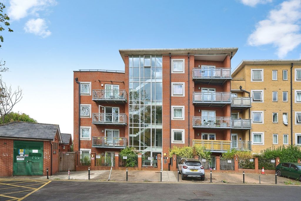 Property photo 1 of 19 Pbox-Img.Jpg