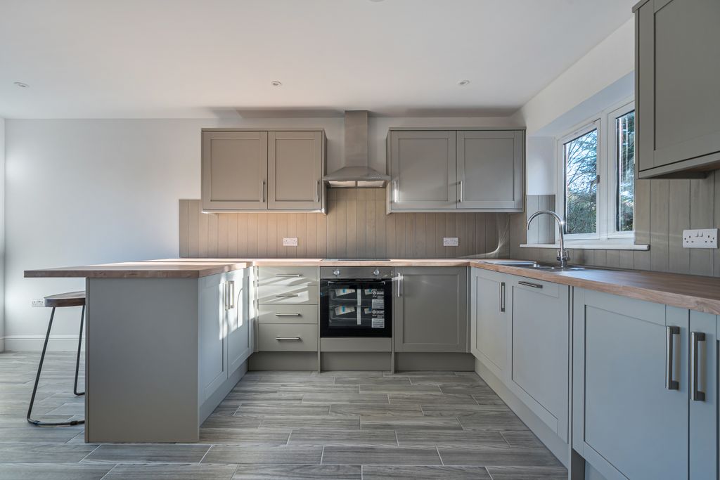 Property photo 2 of 22 1397951-19-696A7B0c225Af