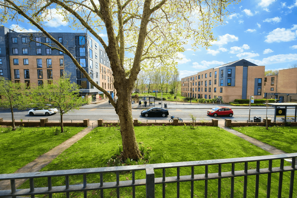 Property photo 1 of 20 2Â Bedroom Apartment For Sale