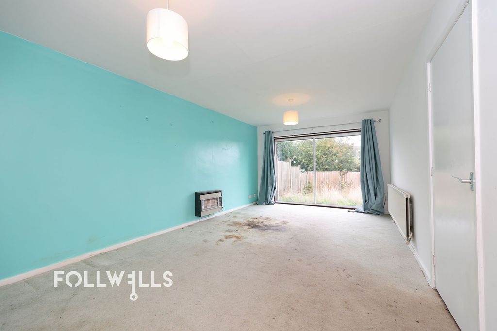 Property photo 2 of 11