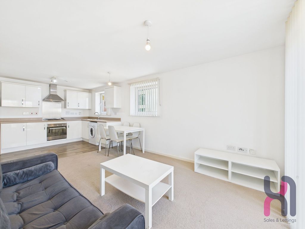 Property photo 2 of 14