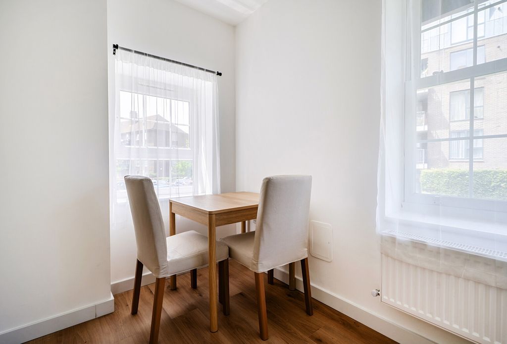 Property photo 3 of 10 1480261-7-6A31429...