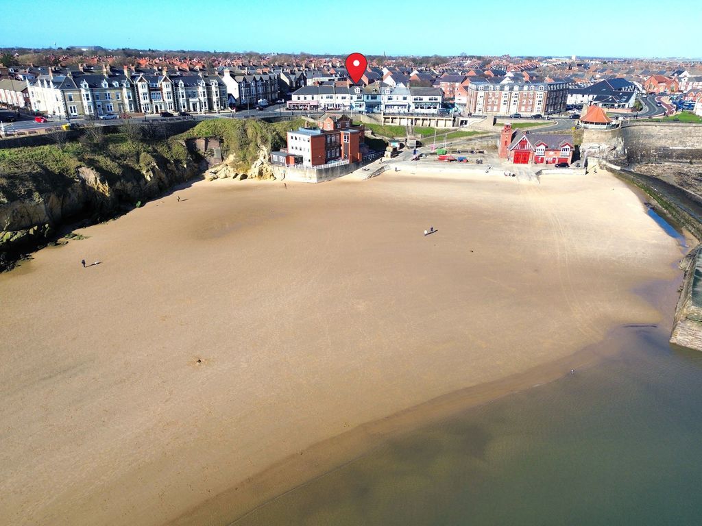 Property photo 3 of 18 Photo 11