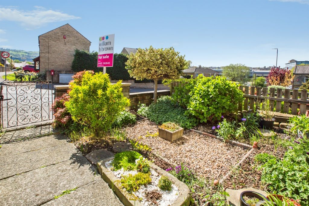 Property photo 1 of 15