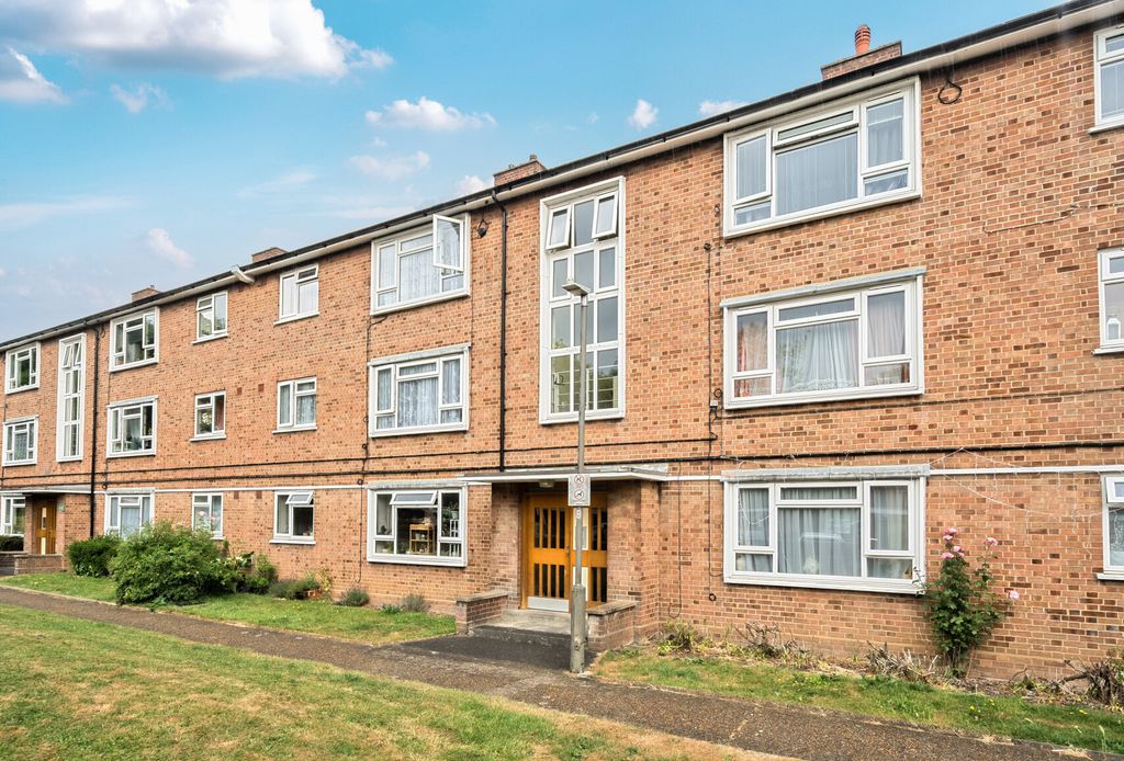 Property photo 2 of 7 1295303-20-682Ddc...