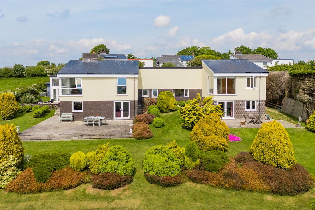 Property photo 1 of 40 3 Misty Hills Close - Web (5 Of 41).Jpg