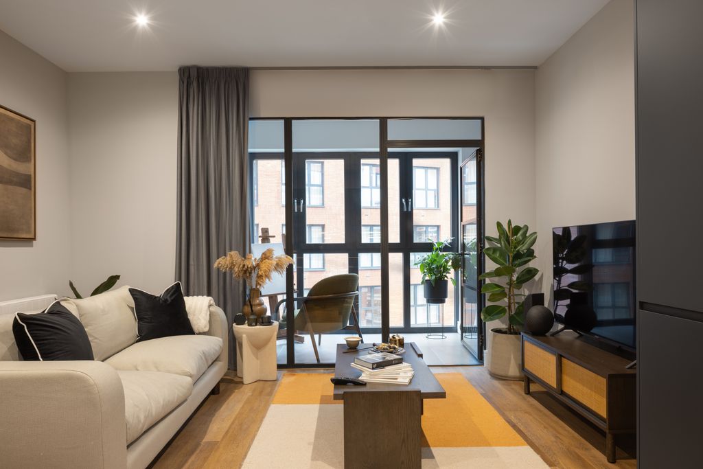 Property photo 1 of 4