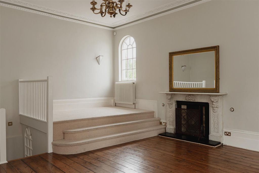 Property photo 2 of 14 7.Jpg