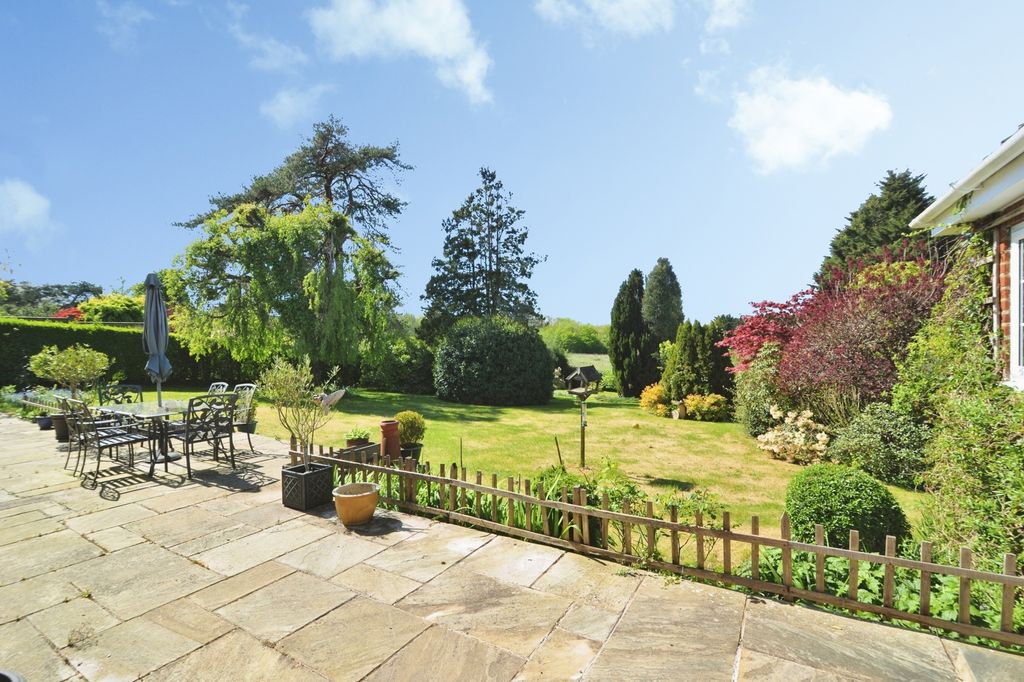 Property photo 3 of 28 Pbox-Img.Jpg